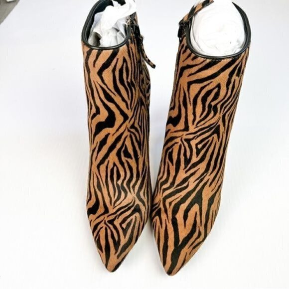 Alice + Olivia Calf Hair Stiletto Bootie 9.5 Tan Black Zebra Heels NWT Chic Sexy - Picture 7 of 14